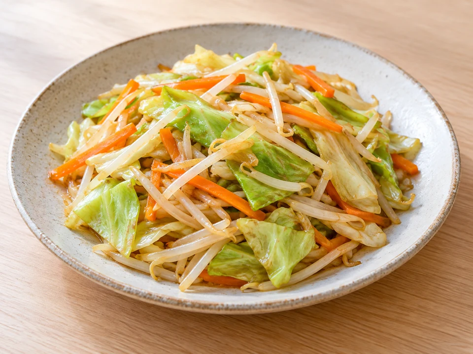 キャベツともやしの野菜炒めの完成イメージ
